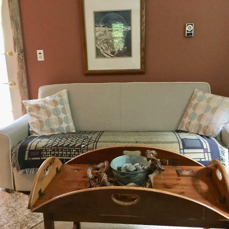 Manitou Lodge Forks Bagian luar foto